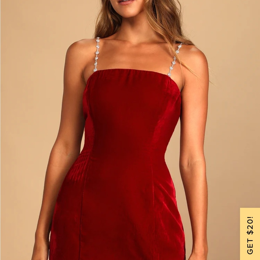 New Lulu’s Red Velvet Dress